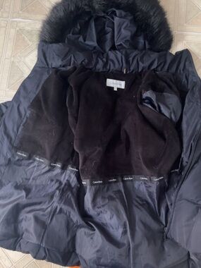 Calvin Klein Black Hooded Puffer Jacket with Faux Fur Trim